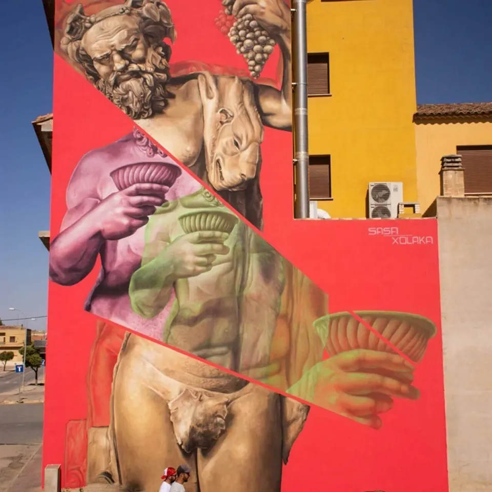 Mural de Baco en tonos de vino